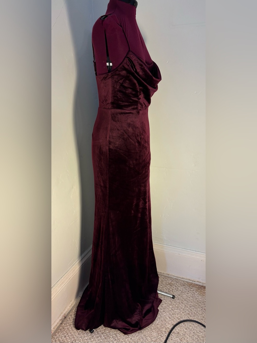 Lulu’s stretch velvet evening gown burgundy wine red medium - Picture 4 of 9